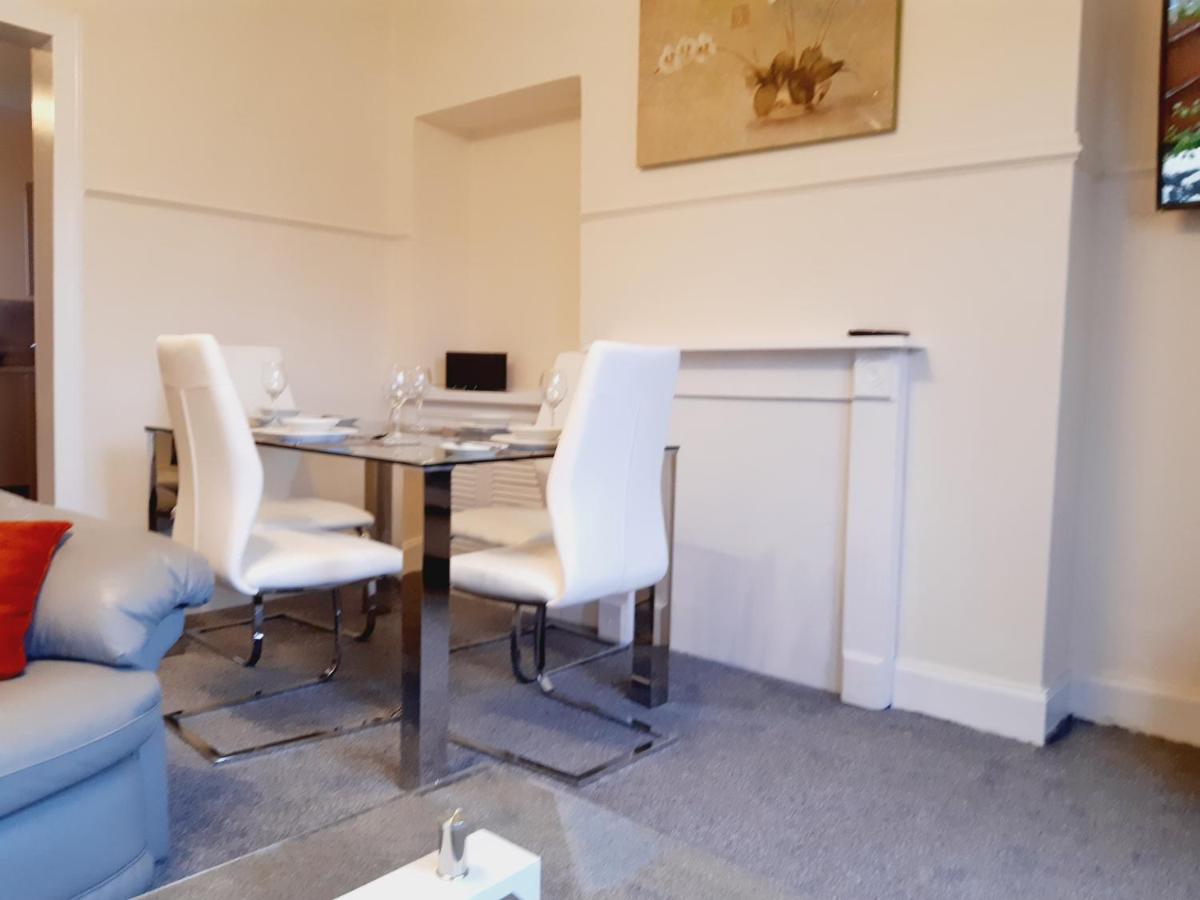 Carvetii - Vincent House - Large 3 Bedroom Apartment With On-Site Parking Lochgelly Zewnętrze zdjęcie