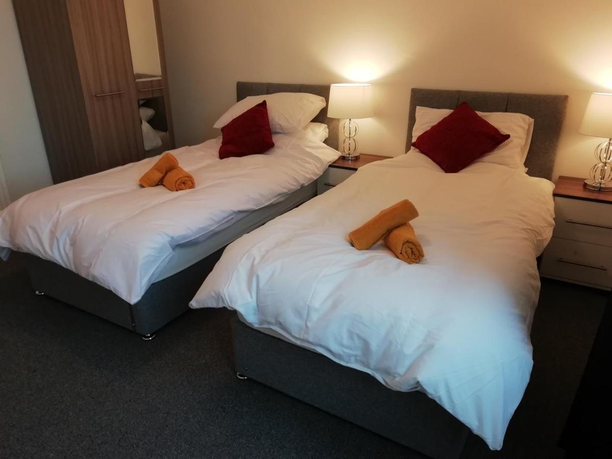 Carvetii - Vincent House - Large 3 Bedroom Apartment With On-Site Parking Lochgelly Zewnętrze zdjęcie