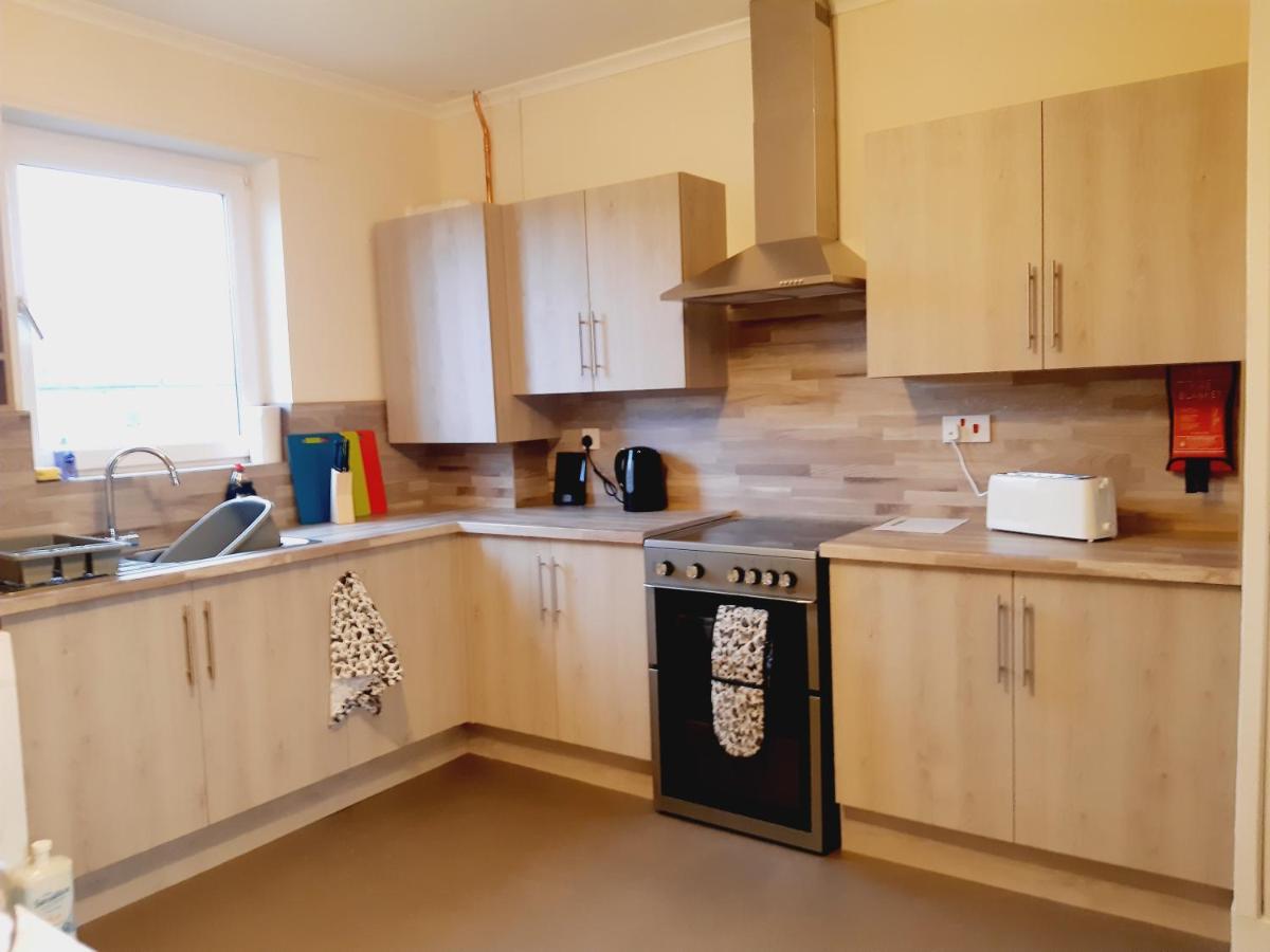 Carvetii - Vincent House - Large 3 Bedroom Apartment With On-Site Parking Lochgelly Zewnętrze zdjęcie